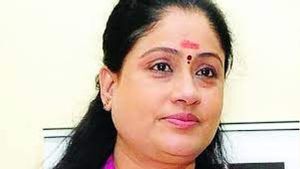  పేరు గొప్ప ఊరు దిబ్బ.. నిరుద్యోగులకు తప్పని ఇబ్బందులు: రాములమ్మ