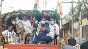 ఏపీలో కాంగ్రెస్ నేతల మహా ర్యాలీ: మెడీ-జగన్-ఈడీ ప్రమాదకర జోడీ