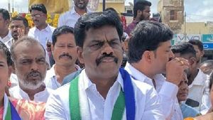 గోరంట్ల మాధవ్ పై ప్రధానికి ఎంపీ లేఖ - మహిళా కమిషన్ జోక్యం..!!