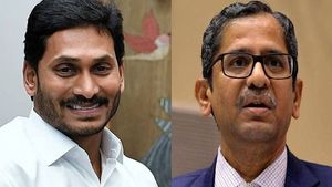 సీజేఐ ఎన్వీరమణ - సీఎం జగన్ కలిసి : నాటి చొరతో - నేడు విజయవాడలో ఇలా..!!
