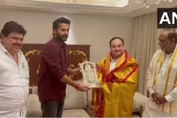  జేపీ నడ్డాతో నితిన్ భేటీ: బీజేపీ తరఫున ప్రచారం, మిథాలీ రాజ్ కూడా: లక్ష్మణ్