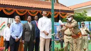 Pingali Venkayya: పింగళికి ఏపీ ఘన నివాళి-జగన్ పతాకావిష్కరణ-చంద్రబాబు, పవన్ నివాళి..