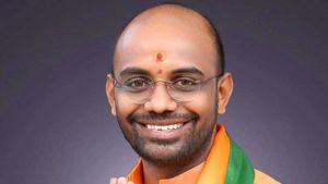  మెడికల్ సీట్ ఇప్పిస్తానని 48లక్షలు తీసుకుని మోసం.. బీజేపీ నేత అరెస్ట్!! 