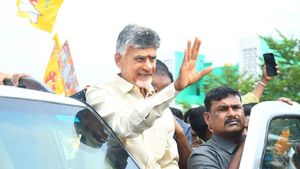 చంద్రబాబు కఠిన నిర్ణయం - 40 ఏళ్ల రాజకీయ జీవితంలో తొలిసారిగా..!!