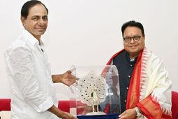  సీఎం కేసీఆర్‌తో విజయ్ దర్దా భేటీ.. జాతీయ రాజకీయాలపై చర్చ