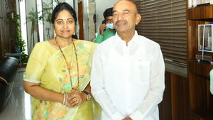 బీజేపీలోకి దివ్యవాణీ - ముహూర్తం ఫిక్స్..!!