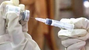  injection fear ఆటో నుంచి దూకిన గోపి, తీవ్రగాయాలు.. ఎక్కడంటే..?