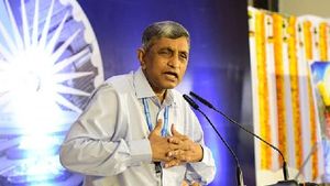 అందుకే..ఏకైక రాజధానిగా అమరావతి: తేల్చేసిన జయప్రకాష్ నారాయణ