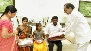 కల ఫలించినవేళ: 9 ఏళ్ల చిన్నారికి నామకరణం చేసిన సీఎం కేసీఆర్