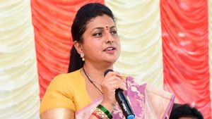కొడాలి భాషలో తప్పేముంది ? ఈగ వాలితే సహించబోం- మంత్రి రోజా కామెంట్స్