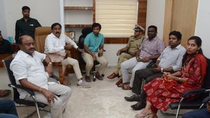 రేపు సీఎం కేసీఆర్ వరంగల్ పర్యటన... ఏర్పాట్లను సమీక్షించిన మంత్రి ఎర్రబెల్లి దయాకర్ రావు