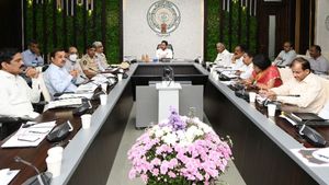 ఆదాయం తీసుకు రండిలా... అధికారులకు జగన్ కీలక ఆదేశాలివే..
