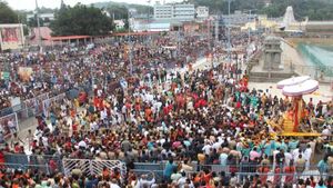  Brahmotsavams: సూర్యప్రభ వాహనంపై శ్రీవారు, సూర్యసంక్రమణం, గోవిందా గోవింద !