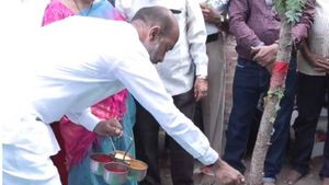 ప్రజాస్వామ్య తెలంగాణ కోసం పని చేయాలి: బండి సంజయ్