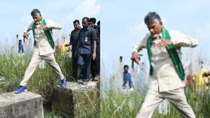 చంద్రబాబు 