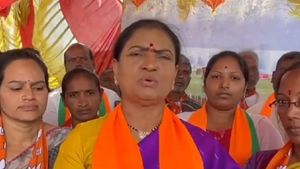 సీబీఐ అంటే కేసీఆర్‌కు వణుకు..? ఆగస్టులో జీవో ఇచ్చి.. ఇప్పుడు: డీకే అరుణ