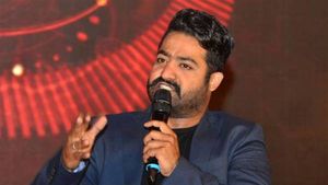  జూనియర్ ఎన్టీఆర్ కు మరో ట్రాప్ : చిక్కుతారా - సినిమా చూపిస్తారా..!!