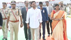 పోలీసు అమరవీరుల దినోత్సవంలో సీఎం జగన్ కీలక వ్యాఖ్యలు..!!