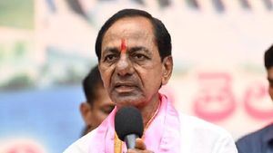 ఏపీపై కేసీఆర్ గురి - కొత్త పొత్తులతో : ఓట్ల చీలిక - నష్టం ఎవరికి..!!