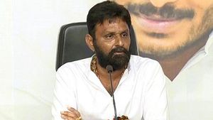 జగన్ పై కొడాలి నాని, నానిపై జగన్ అసంతృప్తి?