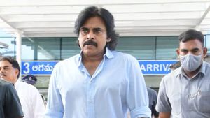  వైజాగ్ లో ముగిసిన టెన్షన్-విజయవాడకు పవన్-తమ పోరాటం పోలీసుల మీద కాదని క్లారిటీ