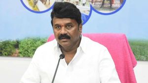 ఒక్క హామీ నెరవేర్చలే, ఒట్టి కబుర్లే, బీజేపీపై మంత్రులు హరీశ్, తలసాని ఫైర్