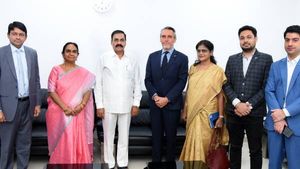 ఏపీలో వ్యవసాయ పరిజ్ఞానం భేష్-జగన్ సర్కార్ పై బ్రిటన్ డిప్యూటీ హైకమిషనర్ ప్రశంసలు