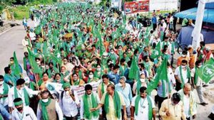 అమరావతి పాదయాత్రకు హైకోర్టు షాక్- జగన్ సర్కార్ వాదనకే మొగ్గు.. !