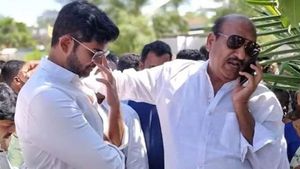 జేసీ ప్రభాకర్ రెడ్డిపై హత్యాయత్నం కేసు నమోదు - అస్మిత్‌పైనా: తాడపత్రిలో ఉద్రిక్తత