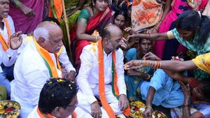   కేసీఆర్ పాలనలో పిల్లల్ని కనాలంటేనే జనం భయపడుతున్నారు.. ఎందుకో చెప్పిన బండి సంజయ్