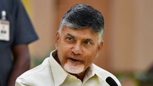  ప్రస్తుతానికి టికెట్ ఇవ్వనని తేల్చి చెప్పిన చంద్రబాబు!