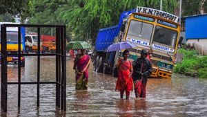 భారీవర్షాలతో తమిళనాడు విలవిల- చెన్నైలో వర్ష బీభత్సం-విద్యాసంస్ధల మూసివేత..