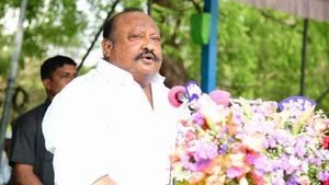  IT, ED Raids: మంత్రి గంగుల కమలాకర్ ఇంట్లో ఐటీ, ఈడీ సోదాలు..