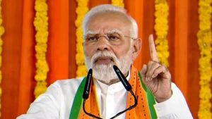 మోడీ వైజాగ్ టూర్ : చివరి నిమిషంలో  ట్విస్టులు- తెరపైకి రోడ్ షో- రైల్వే జోన్ కు షాక్..!