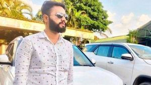 Leader: సీనియర్ ఎమ్మెల్యే, మాజీ మంత్రి అన్న కొడుకు మాయం, కెనాల్ లో శవమైనాడు, ఏం జరిగింది!   