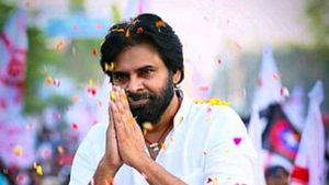రోడ్ మ్యాప్ ఇచ్చేదేంటి? రాజకీయం తెలీదా? నటనా??