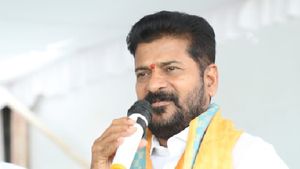 ఢిల్లీకి రేవంత్ రెడ్డి - తెలంగాణ తాజా పరిణామాలపై: స్టీరింగ్ కమిటీ భేటీలో