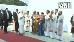  PM Modi: ఇళయరాజా గారు ఎలా ఉన్నారు, మోదీ పలకరింపు, కాళ్లు పట్టుకున్నా కనికరించలేదు !