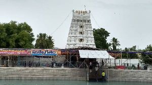 APలో పీఠాధిపతుల కొత్త పార్టీ?