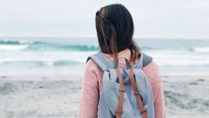 College girl: సెలవు, అమ్మానాన్న వచ్చేలోపు కాలేజ్ అమ్మాయి ఏం చేసిందంటే ? !