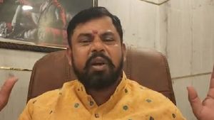 నేను.. బీజేపీలో లేను, ఇండిపెండెంట్ ఎమ్మెల్యేను : టీ రాజా సింగ్ సంచలనం  