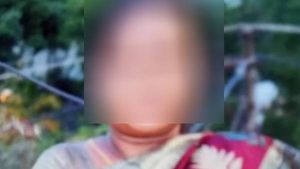 Birthday party: బర్త్ డే పార్టీలో బిర్యానీ తిని భార్య ప్రాణం పోయింది, షాకింగ్ నిర్ణయం తీసుకున్న భర్త ! 
