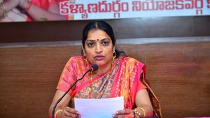 ఏపీ మంత్రి ఉషా శ్రీచరణ్ పై నాన్ బెయిలబుల్ వారెంట్