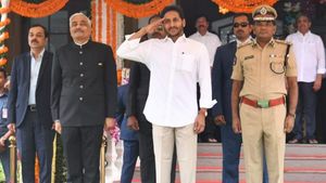  ఘనంగా ఆంధ్ర రాష్ట్ర అవతరణ వేడుకలు-సీఎం జగన్ జెండా వందనం-పొట్టి శ్రీరాములుకు నివాళి