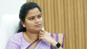 ఏపీలో ఫ్యామిలీ డాక్టర్ ట్రయల్ రన్ సక్సెస్- క్షేత్రస్ధాయిలో అనూహ్య స్పందన- మంత్రి రజనీ వెల్లడి