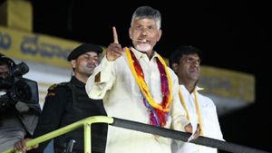  మూడుకు విరుగుడు ఇదే ? కర్నూల్లో బయటపెట్టిన చంద్రబాబు- చివరికి బీజేపీ ఐడియాతోనే ? 