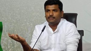  వారాహి ఏపీ రూల్స్ ఫాలో కావాల్సిందే-వైజాగ్ పాలనకు ముహుర్తమిదే-మంత్రి అమర్నాథ్ కామెంట్స్ 