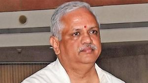ఎమ్మెల్యేల కొనుగోలు కేసు: హైకోర్టులో బీఎల్ సంతోష్, జగ్గుస్వామికి ఊరట