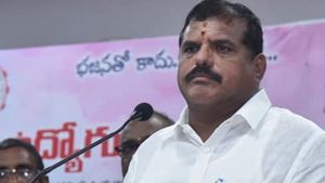 వాళ్లిద్దరూ ఏం దోచుకున్నారయ్యా చంద్రబాబూ?: బొత్స