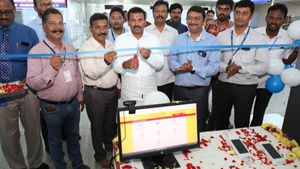  Tirupati: ఎయిర్ పోర్టులో తిరుమల శ్రీవారి దర్శనం టిక్కెట్ కౌంటర్, ఫస్ట్ టైమ్, భక్తుల కోసమే, టీటీడీ ! 